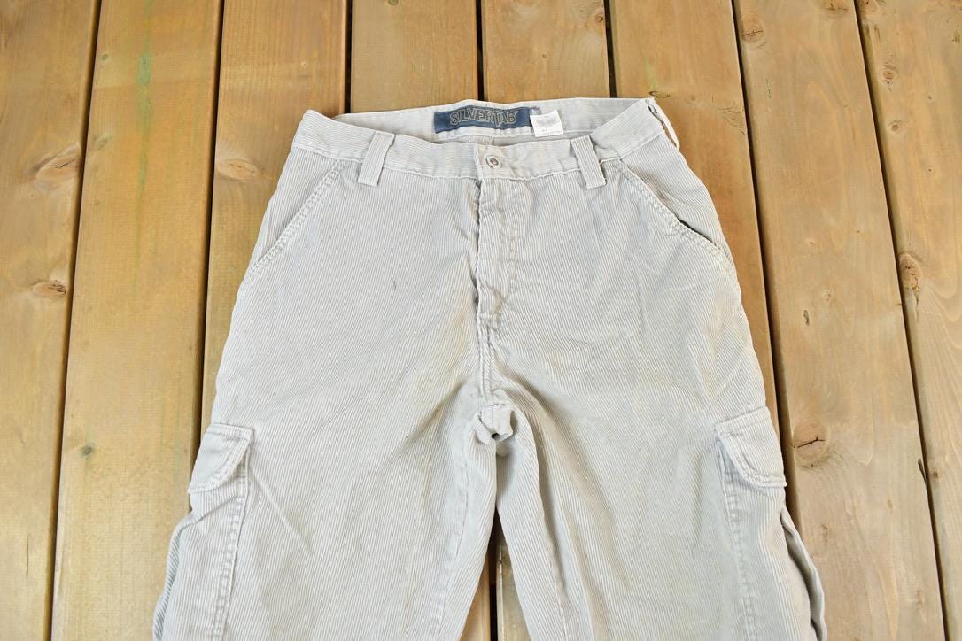 Vintage 1990s Levi Strauss Silvertab Corduroy Denim Cargos Size 30 x 32 Made In USA