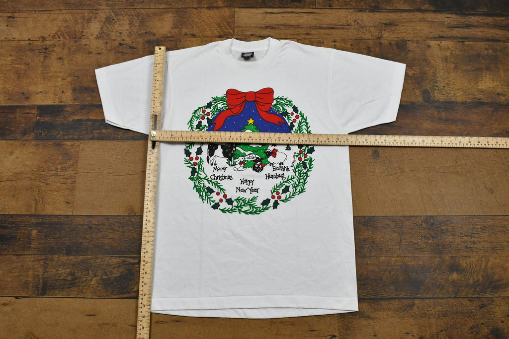 Vintage 1990 Christmas Wreath Single Stitch T-Shirt , Animal Lover , Funny Graphic , 80s , 90s , Streetwear