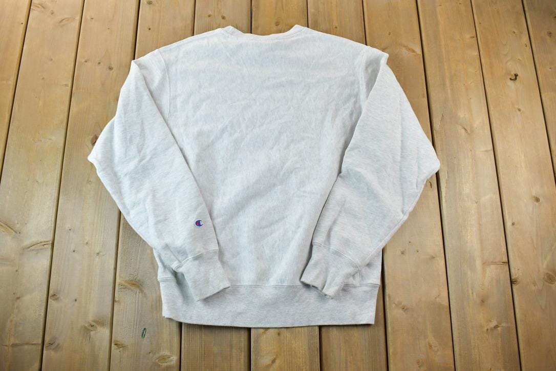 Vintage 1990s UNC Wilmington Seahawks Champion Reverse Weave Crewneck Sweatshirt