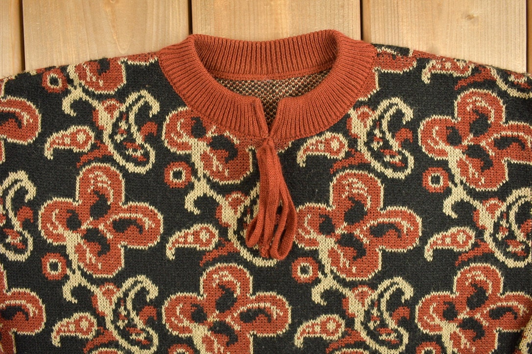 Vintage 1960s Abstract Knitted Sweater / Vintage 90s Crewneck / All Over Pattern / Sweatshirt / Abstract Pattern / Winter Theme