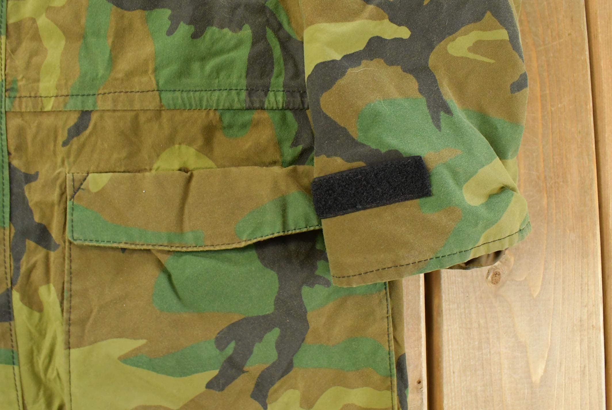 Vintage 1990s Log House Designs Gore Tex Camo Parka Hunting Jacket Men's M / Outdoors Hunting Coat / Hooded