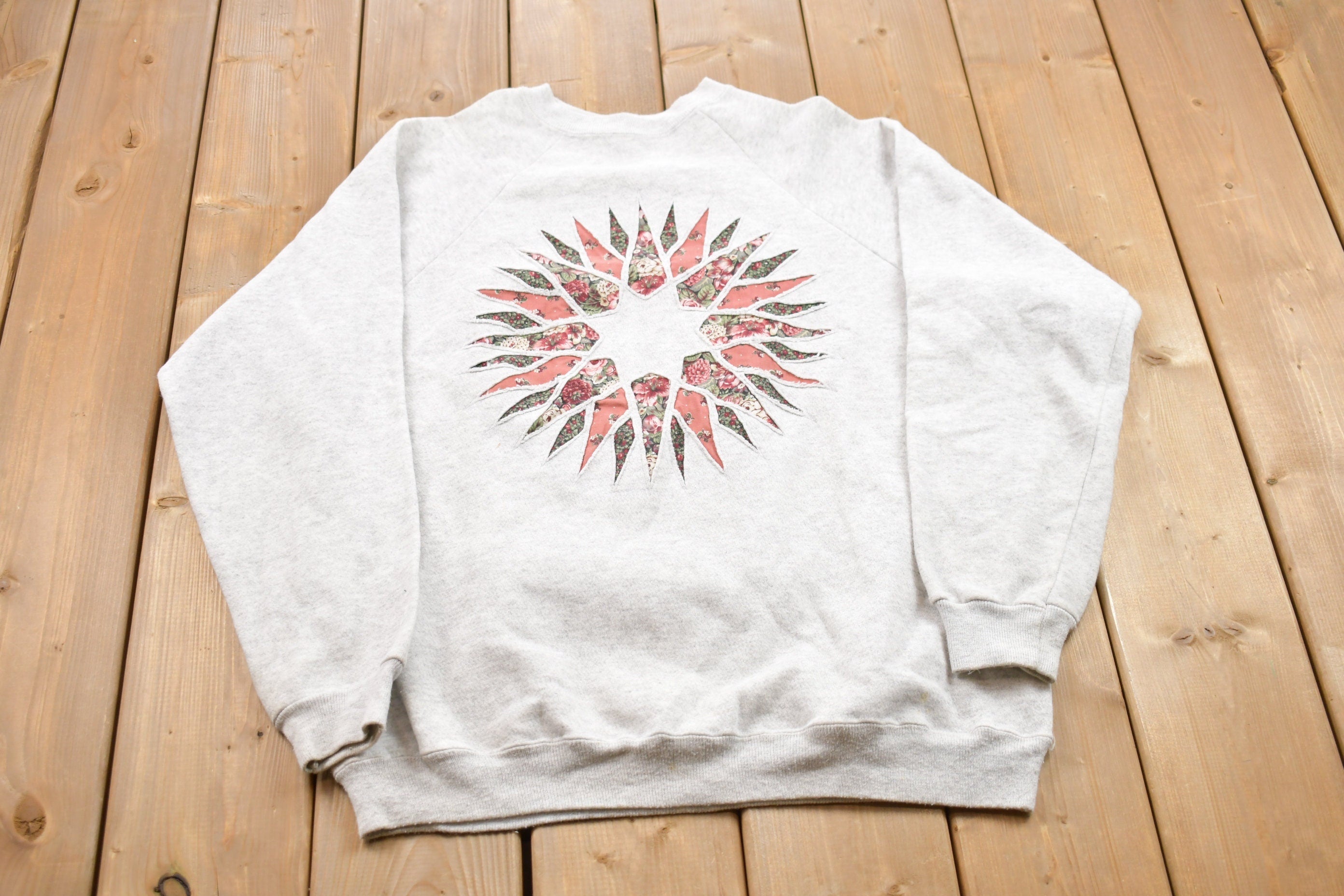 Vintage 1990s Floral Theme Crewneck Sweatshirt