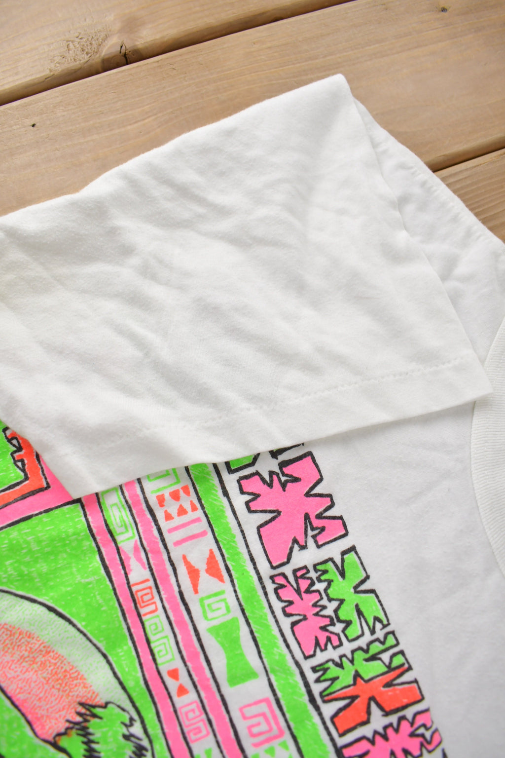Vintage 1990s Surfing Theme Single Stitch Graphic T Shirt Made In Canada Size XL