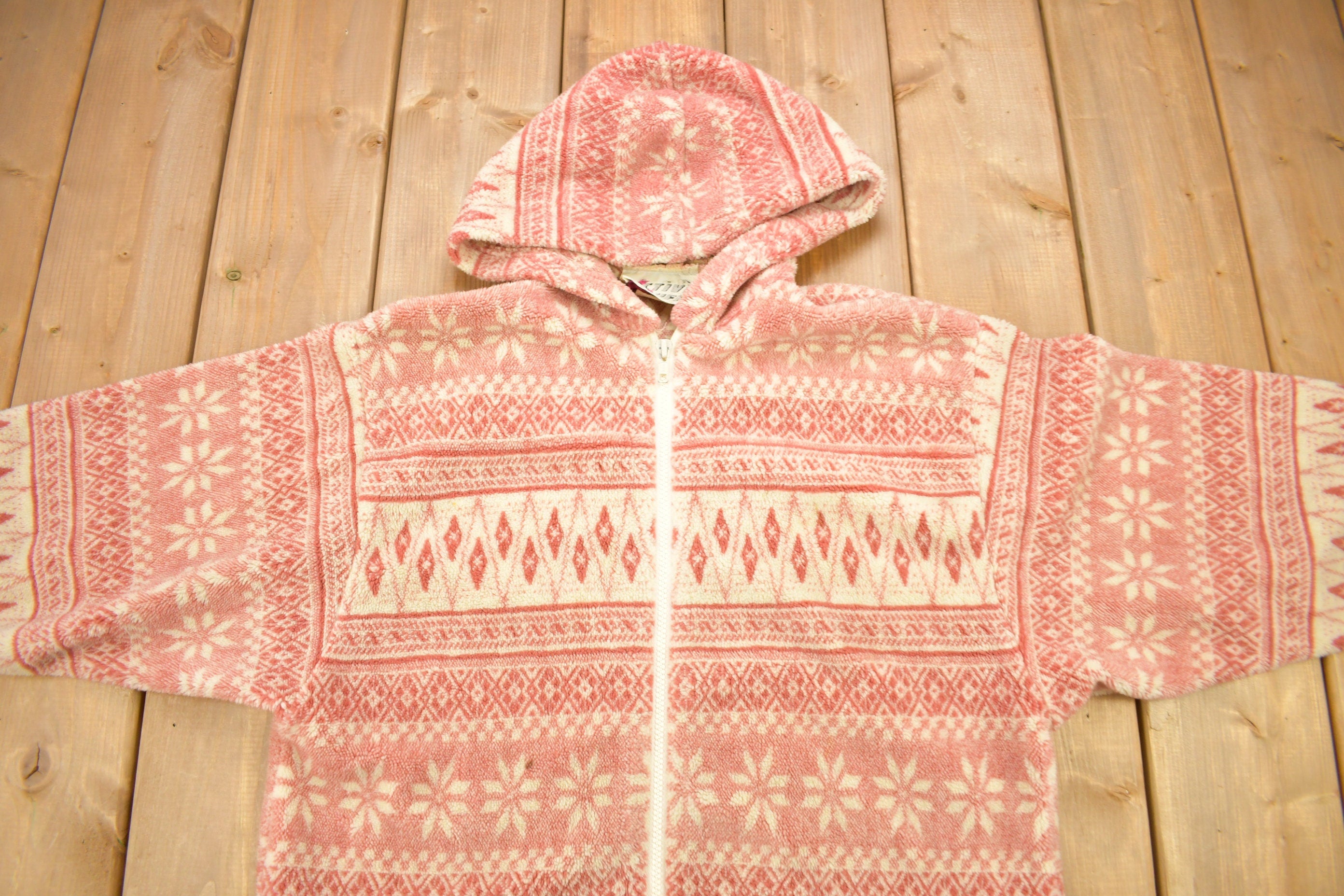 Vintage 1990s Active Stuff All Over Pattern Fleece Sweater