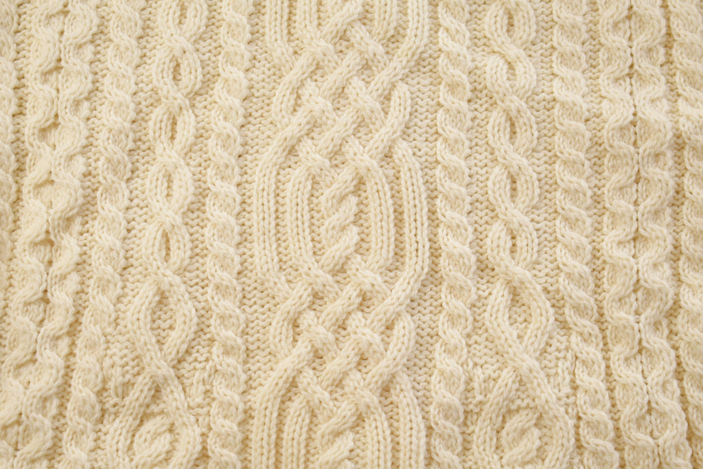 Vintage 1980s Aran Crafts 100% Wool 3D Cable Knit Cardigan Sweater