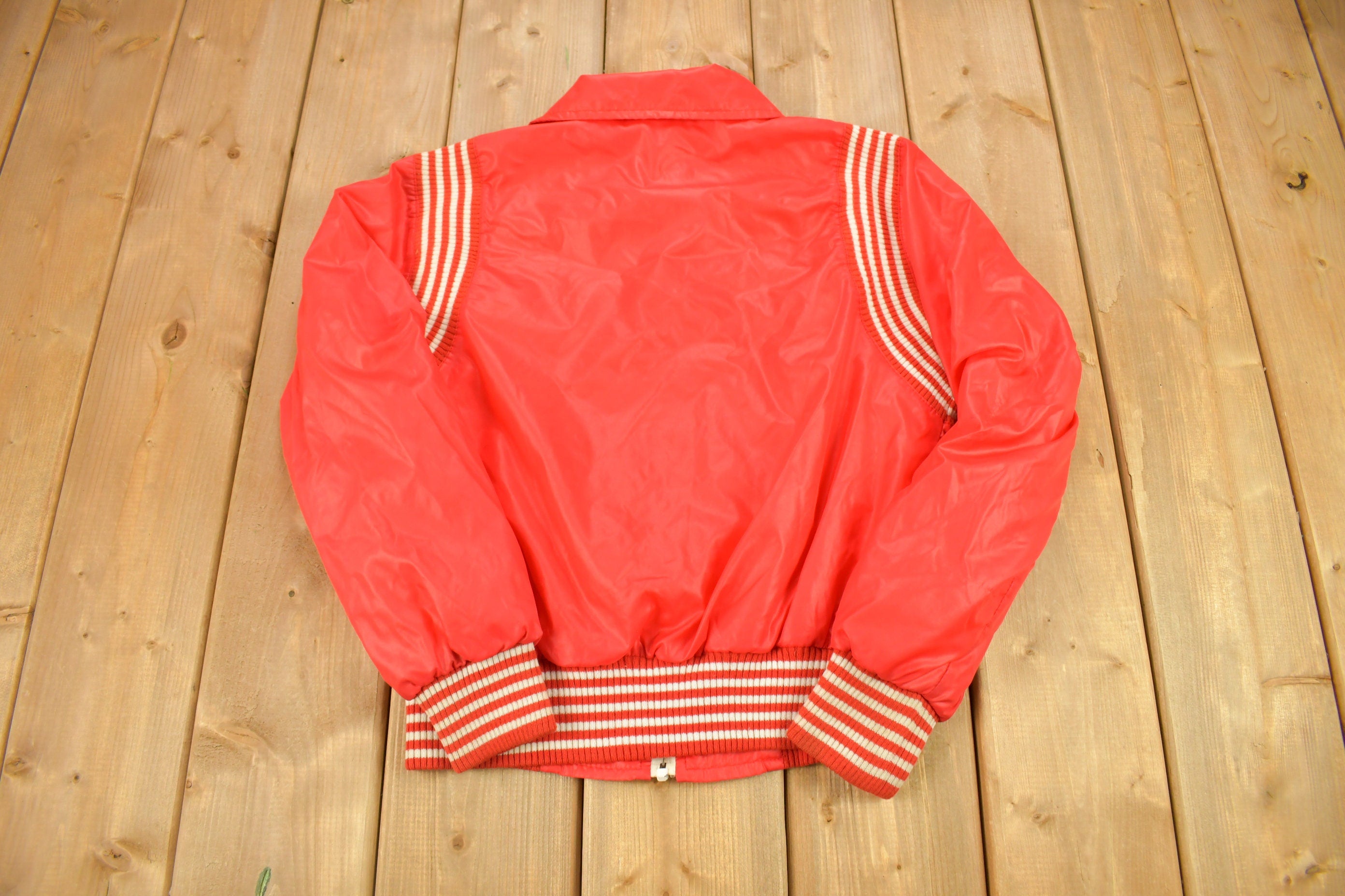 Vintage 1970s Blank Red Water Repellent Windbreaker Jacket /