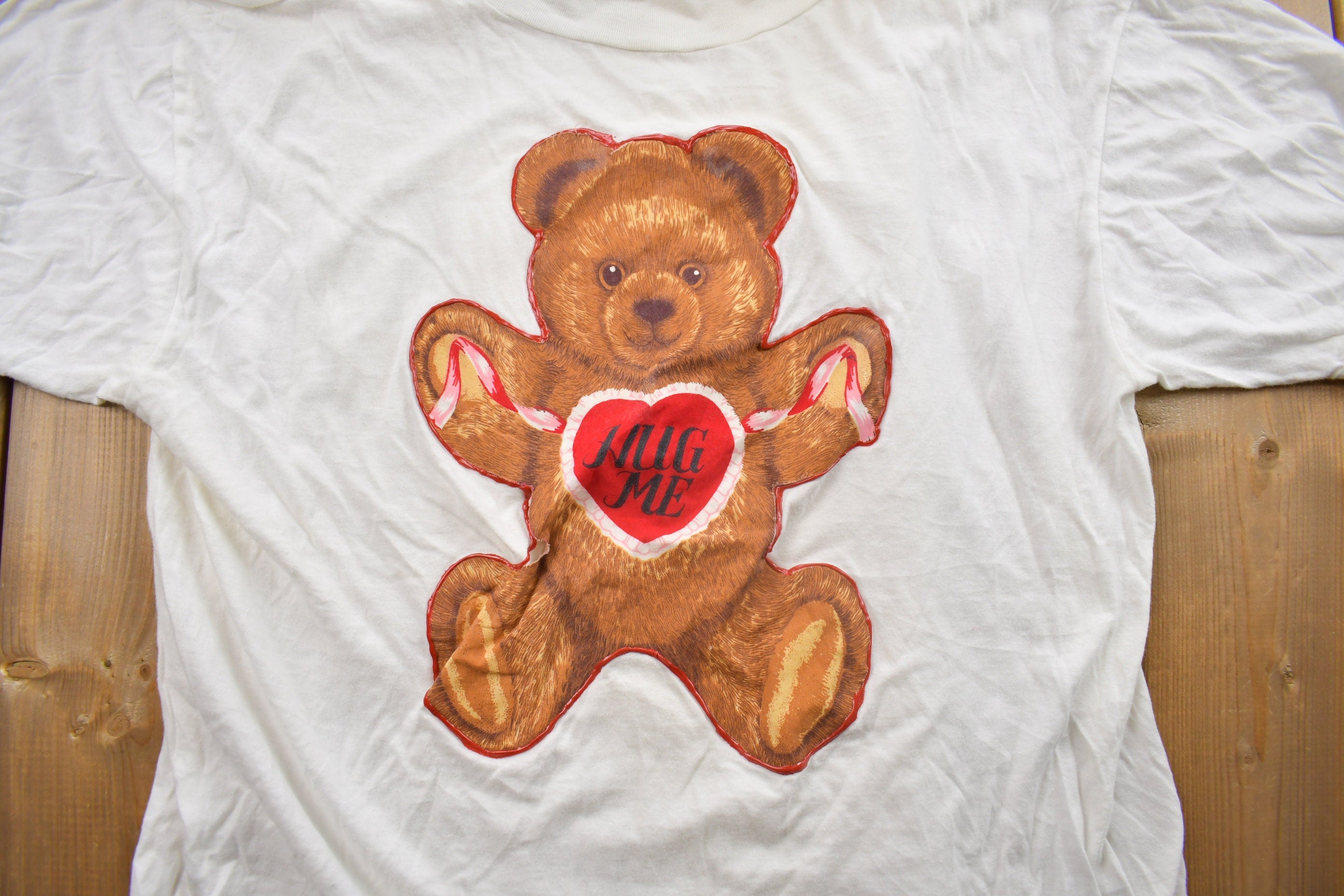 Vintage 1990s Hug Me Teddy Bear Gitano Graphic T Shirt