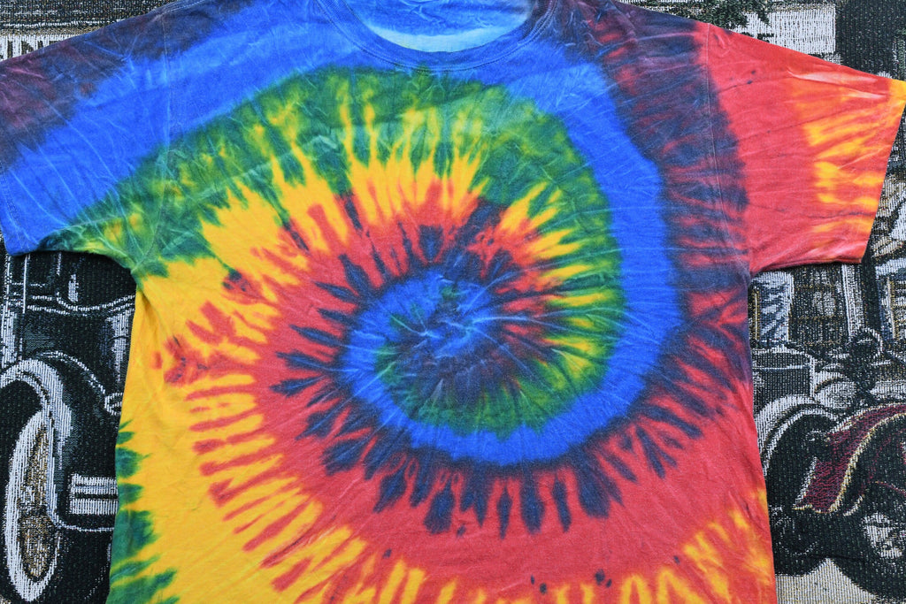 Vintage 1990s All Over Print Tie Dye Spiral T-Shirt