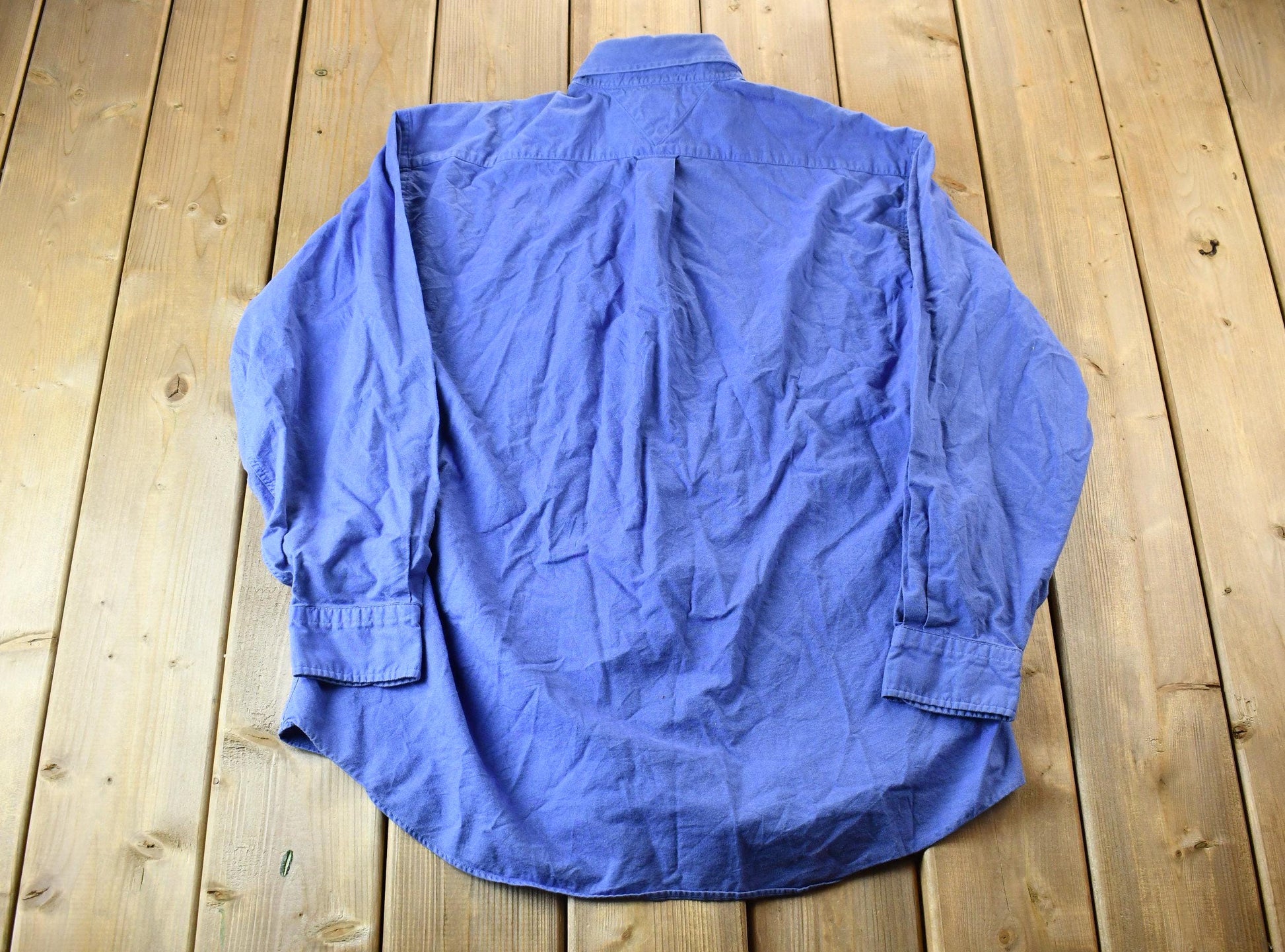 Vintage 1990s Chaps by Tommy Hilfiger Blue Blank Button Up Shirt / Vintage Tommy Hilfiger / Preppy Style / Old Money Aesthetic