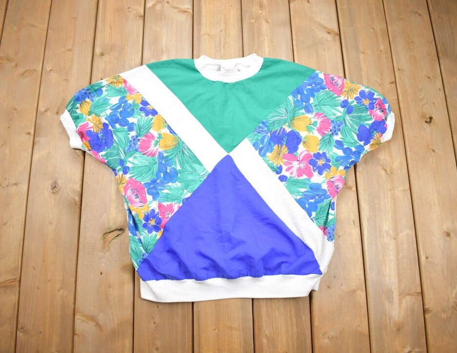 Vintage 1990s American Collection Abstract Pattern T-Shirt Sweater