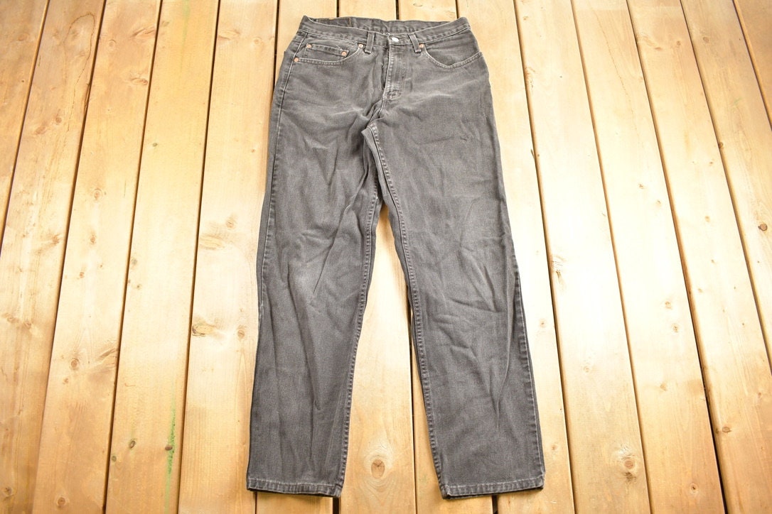 Vintage 1990s Levi's 550 Red Tab Relaxed Fit Jeans Size 31 x 30.5