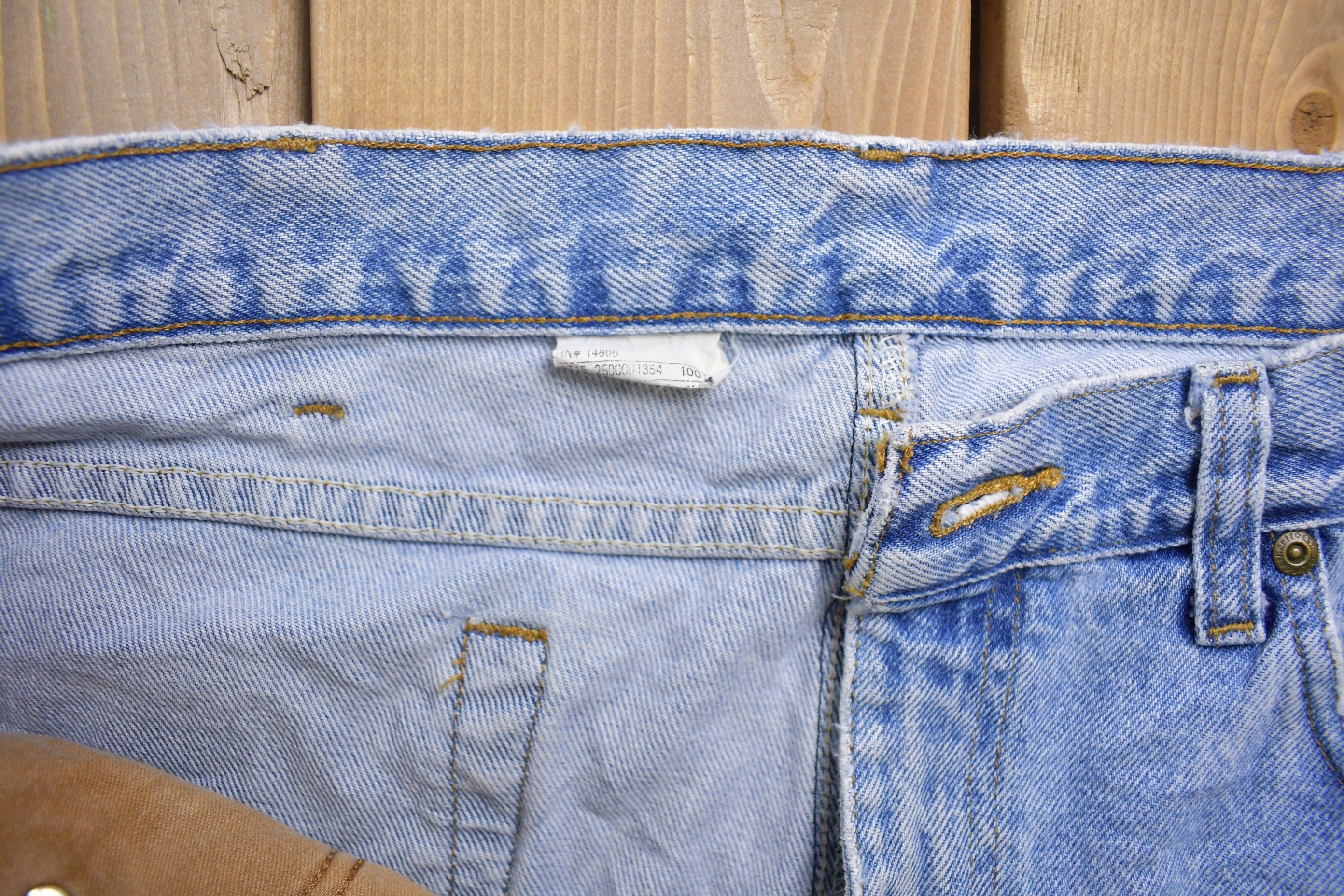 Vintage 1990s Carhartt Light Blue Denim Work Jeans Size 32 x 28