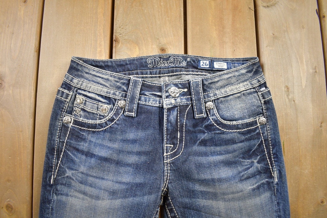 Vintage Y2K Miss Me Bedazzled Low Rise Jeans Size 26x31