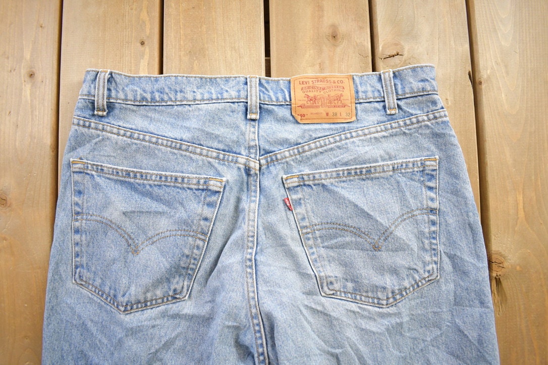 Vintage 1990s Levi's 550 Jeans Size 38x32