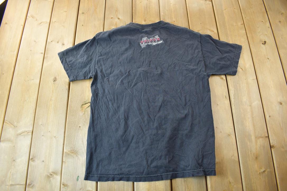 VintageY2K Trigun Manga Graphic T-Shirt / Vintage Manga / Anime T Shirt / Vintage Anime / Vintage Trigun