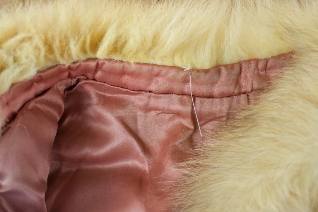 Vintage 1970s Arctic Fox White Fox Fur Mid LengthCoat Made In Canada
