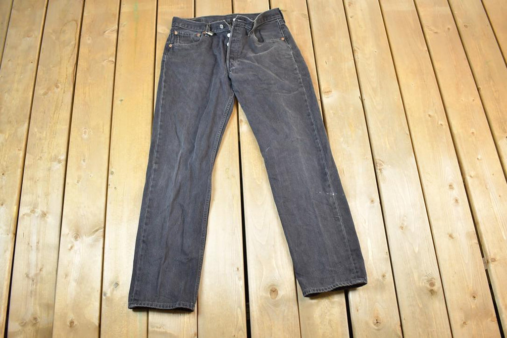 Vintage 1990s Levi Strauss 501 Red Tab Button Fly Denim Jeans Size 33 x 32
