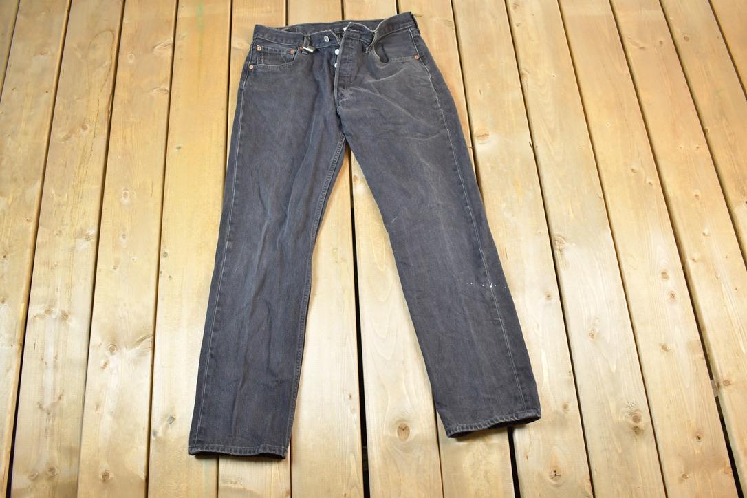 Vintage 1990s Levi Strauss 501 Red Tab Button Fly Denim Jeans Size 33 x 32