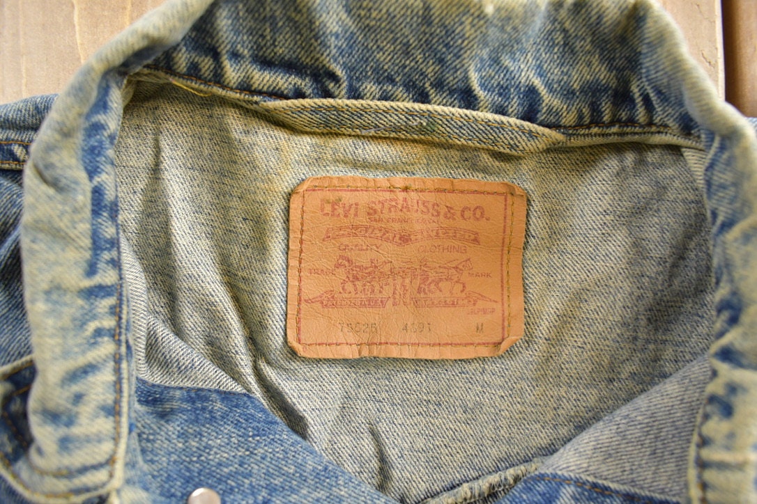 Vintage 1990s Levi's Denim Jean Jacket