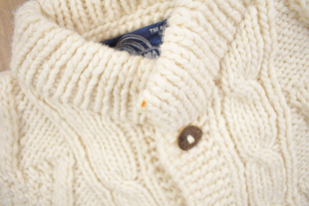 Vintage 1980s Artesania 100% Wool Cable Knit Cardigan Sweater