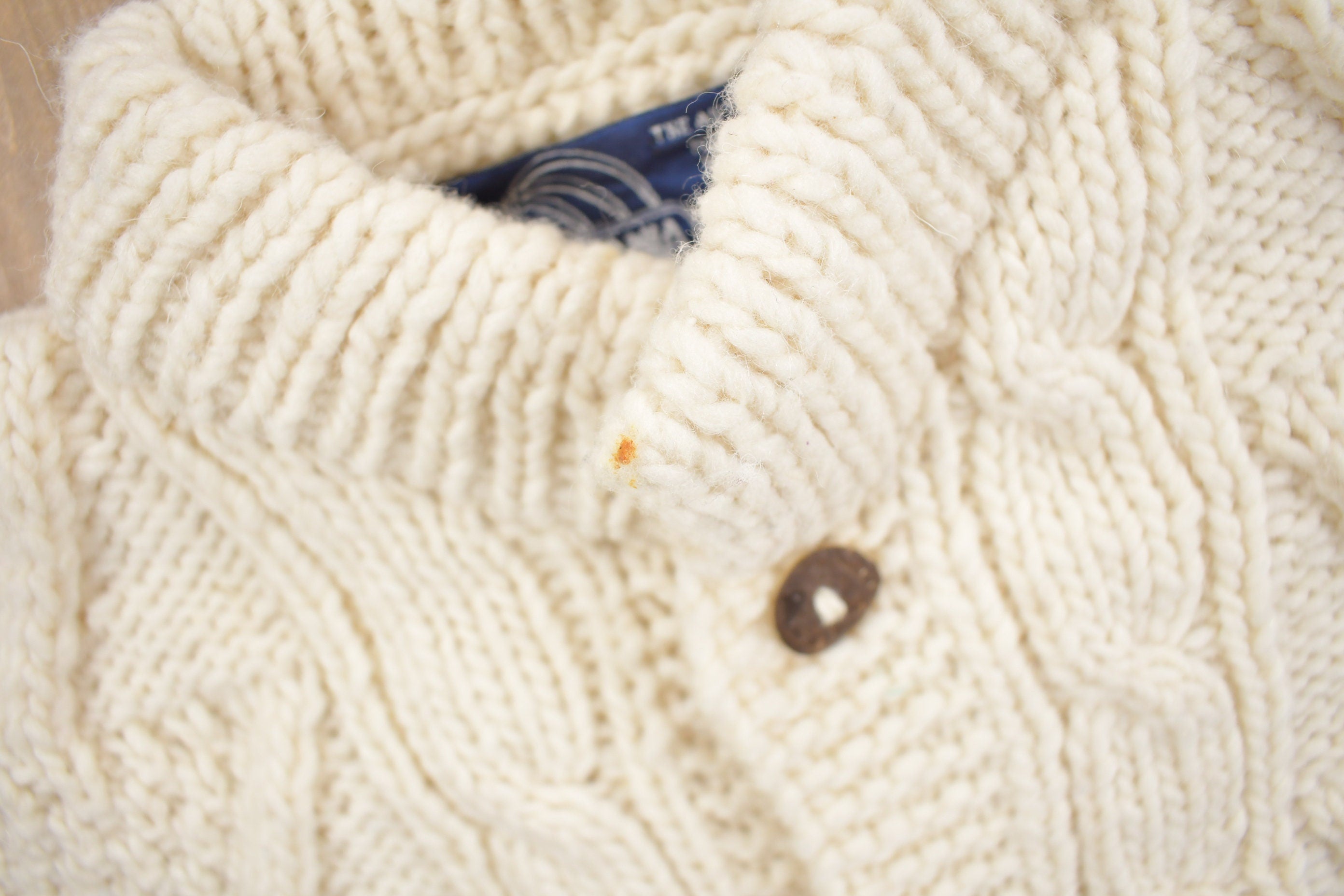 Vintage 1980s Artesania 100% Wool Cable Knit Cardigan Sweater