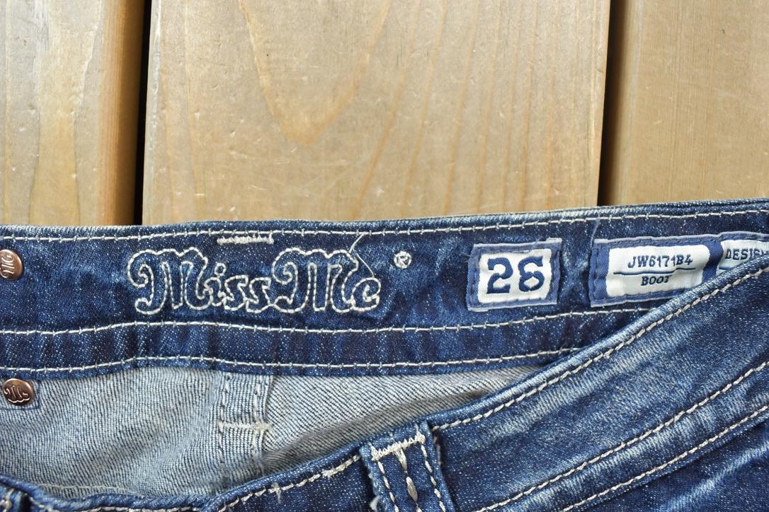 Vintage Y2K Miss Me Bedazzled Low Rise Jeans Size 26x31