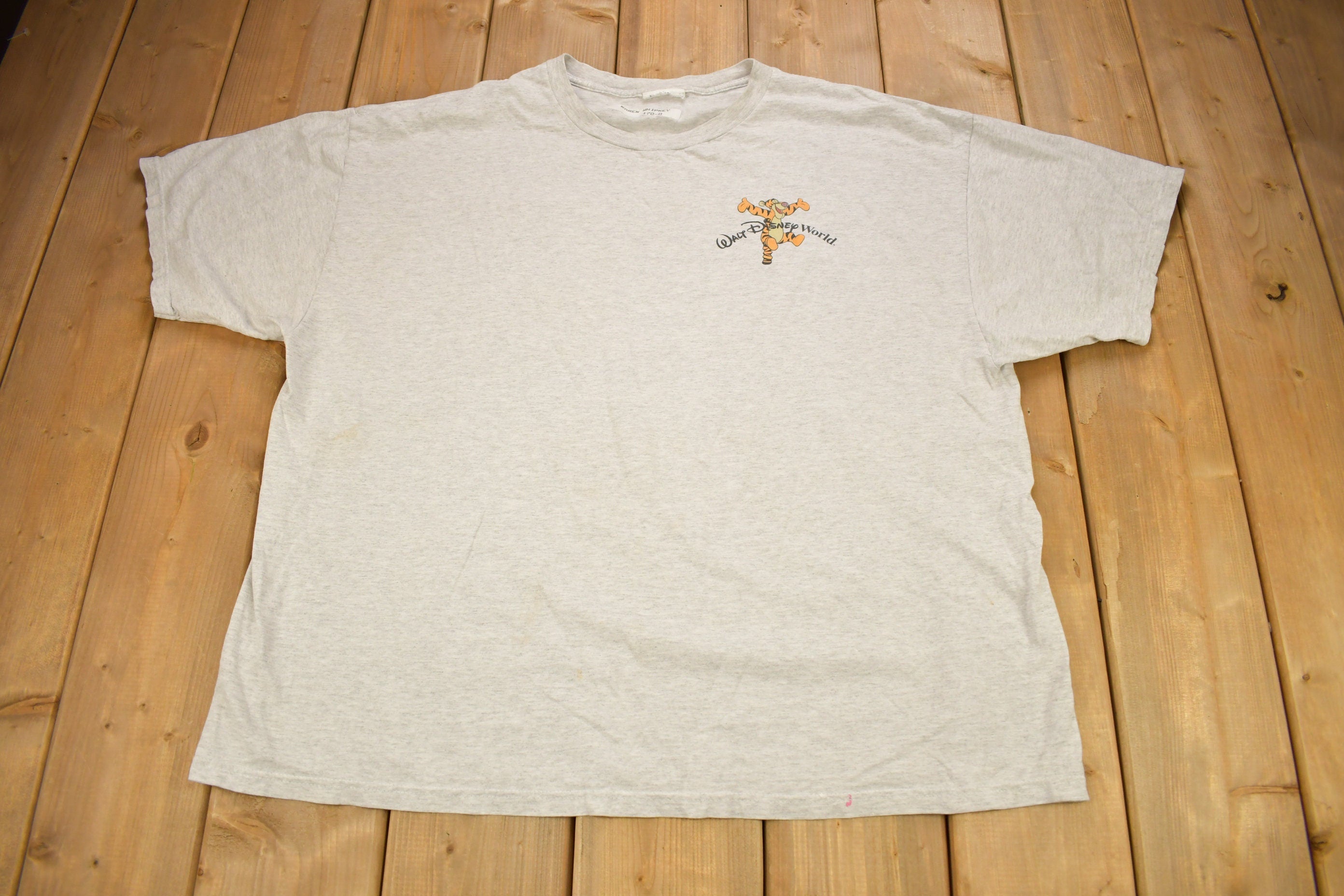 Vintage 1990s Walt Disney World Tigger Cartoon T-Shirt
