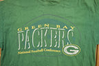 Vintage 1990s Green Bay Packers NFL Graphic T-Shirt
