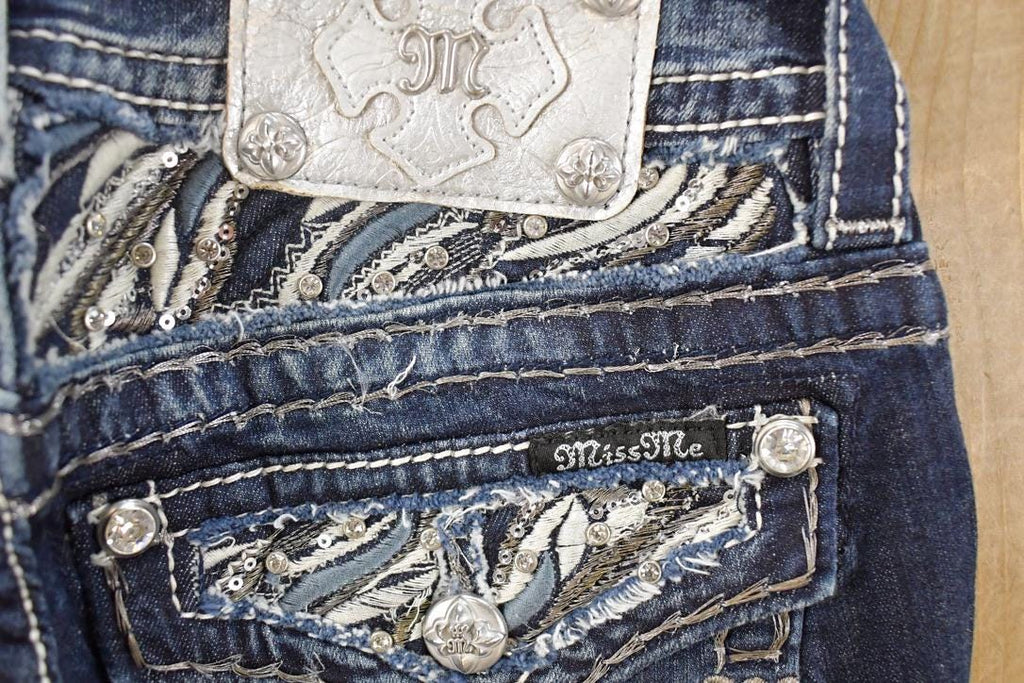 Vintage Deadstock Y2K Miss Me Bedazzled Low Rise Jeans Women's Size 26x31