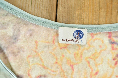 Vintage Y2K Trippy Floral Womens One World Single Stitch T-Shirt / Y2K Vintage Souvenir Tee / Rare Vacation Tee / Summer Shirt