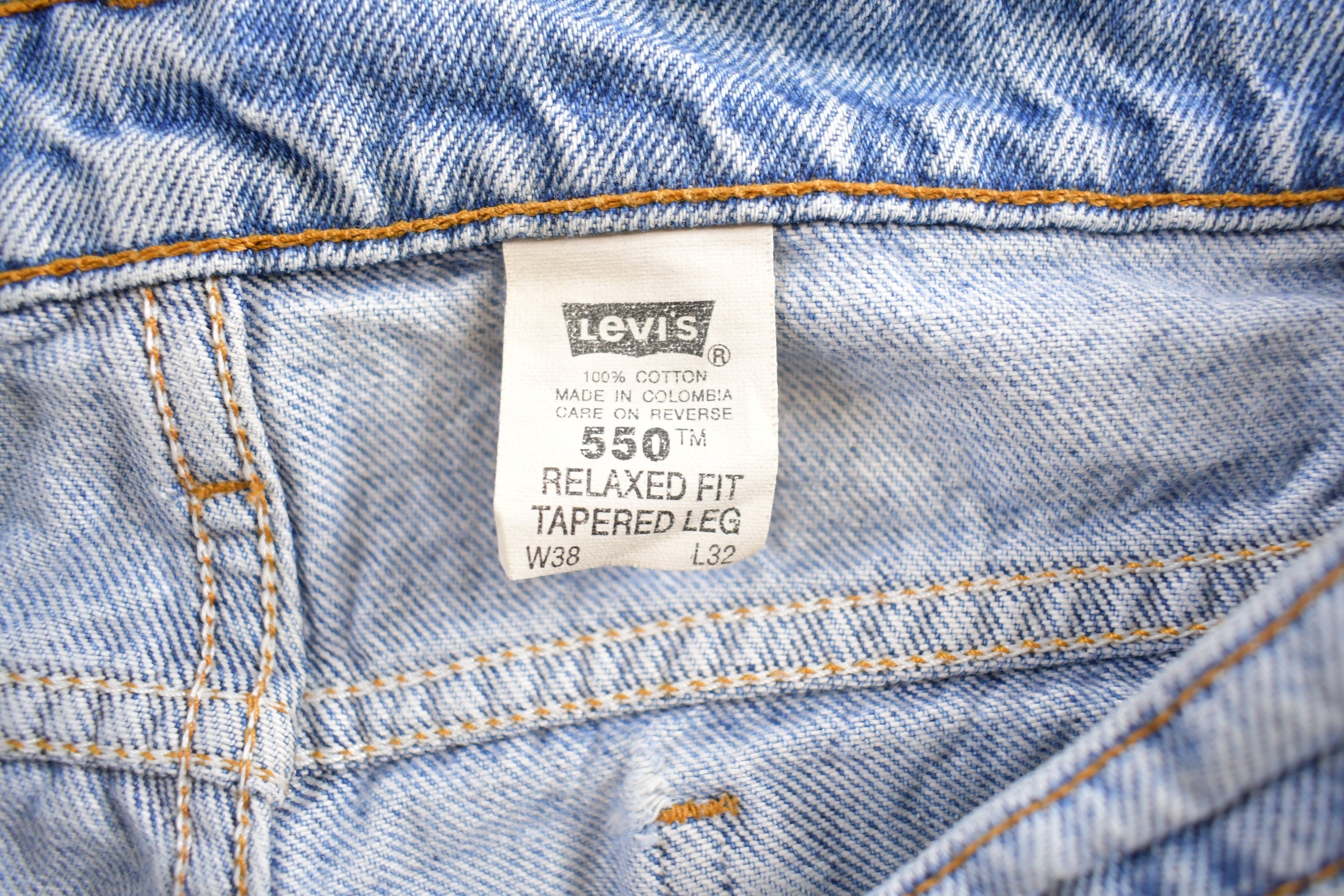 Vintage 1990s Levi's 550 Jeans Size 38x32