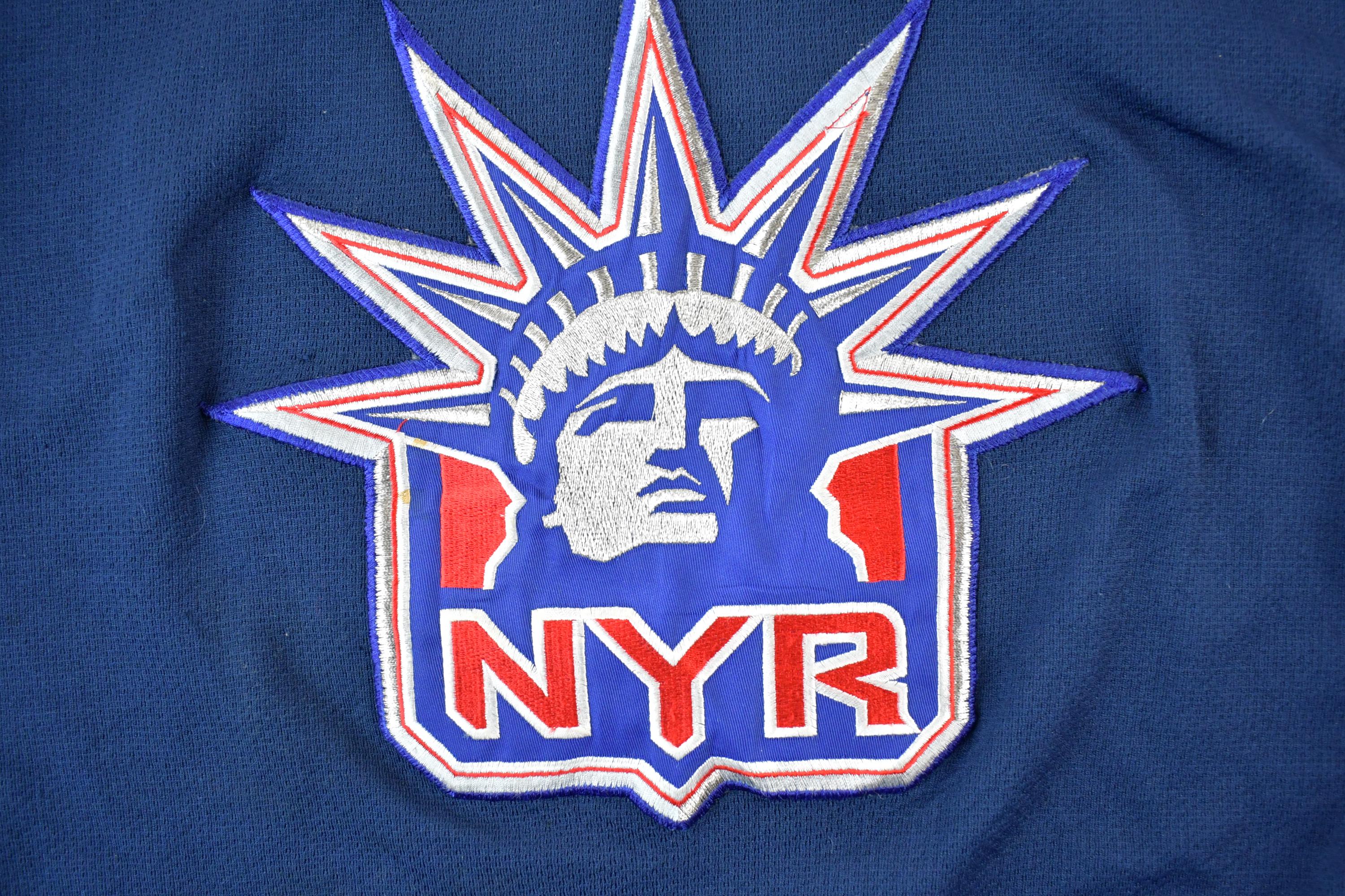 Vintage 1990s Starter New York Rangers Wayne Gretzky Jersey Youth Large