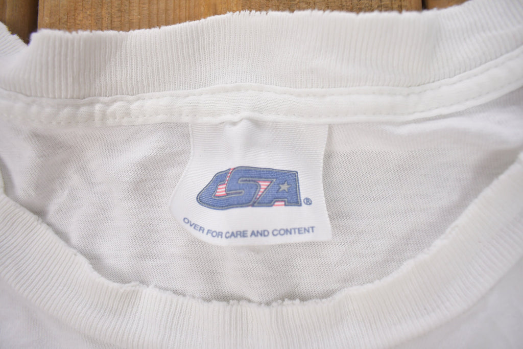 Vintage 1990s NFL New England Patriots Super Bowl 36 Graphic T-Shirt