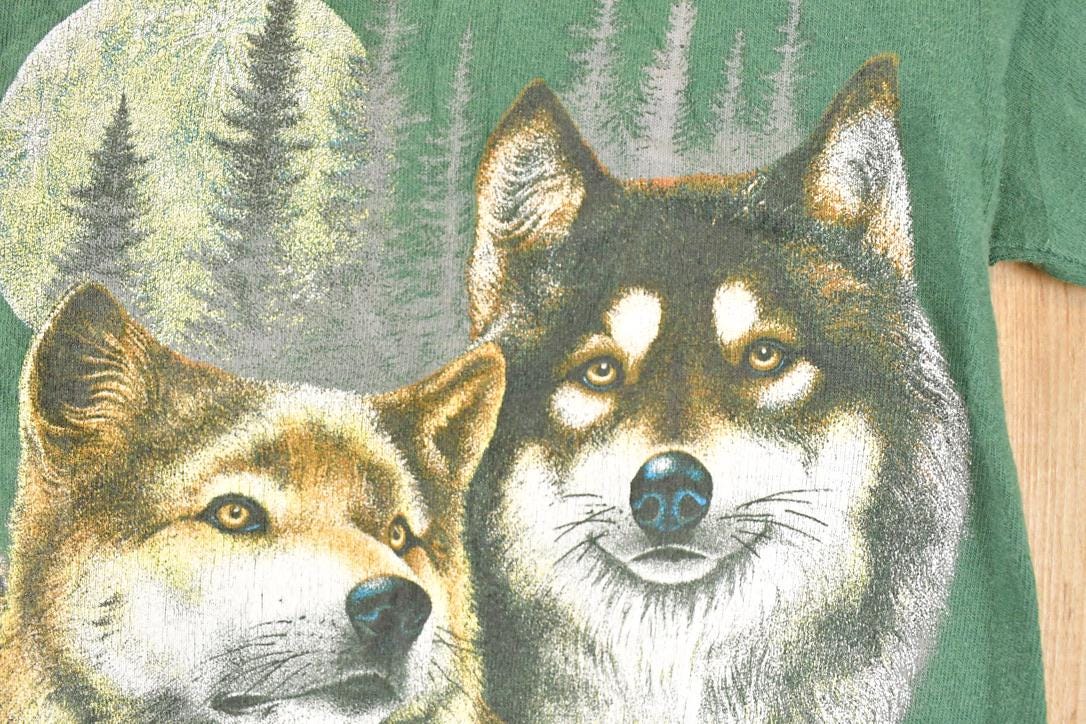 Vintage 1990s Howling Wolves Outdoorsman Souvenir T-Shirt Men's M