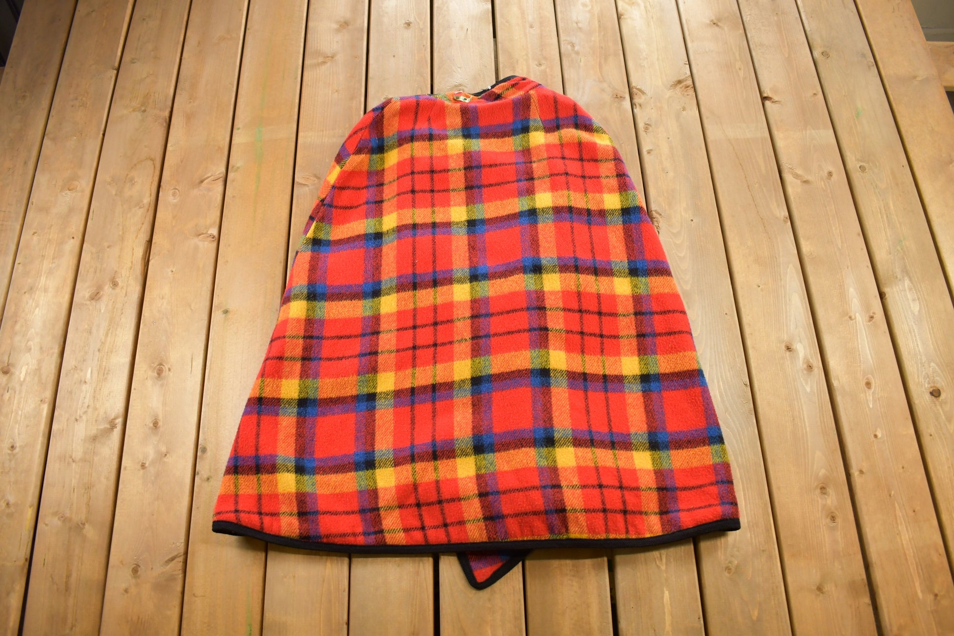 Vintage 1980s Wool Plaid Poncho / Colorful / Plaid / Streetwear Fashion / Winterwear / True Vintage