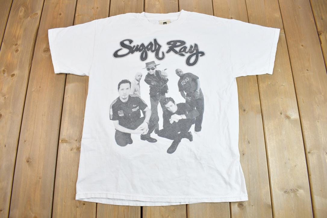 Vintage 1999 Sugar Ray Graphic Band Tee