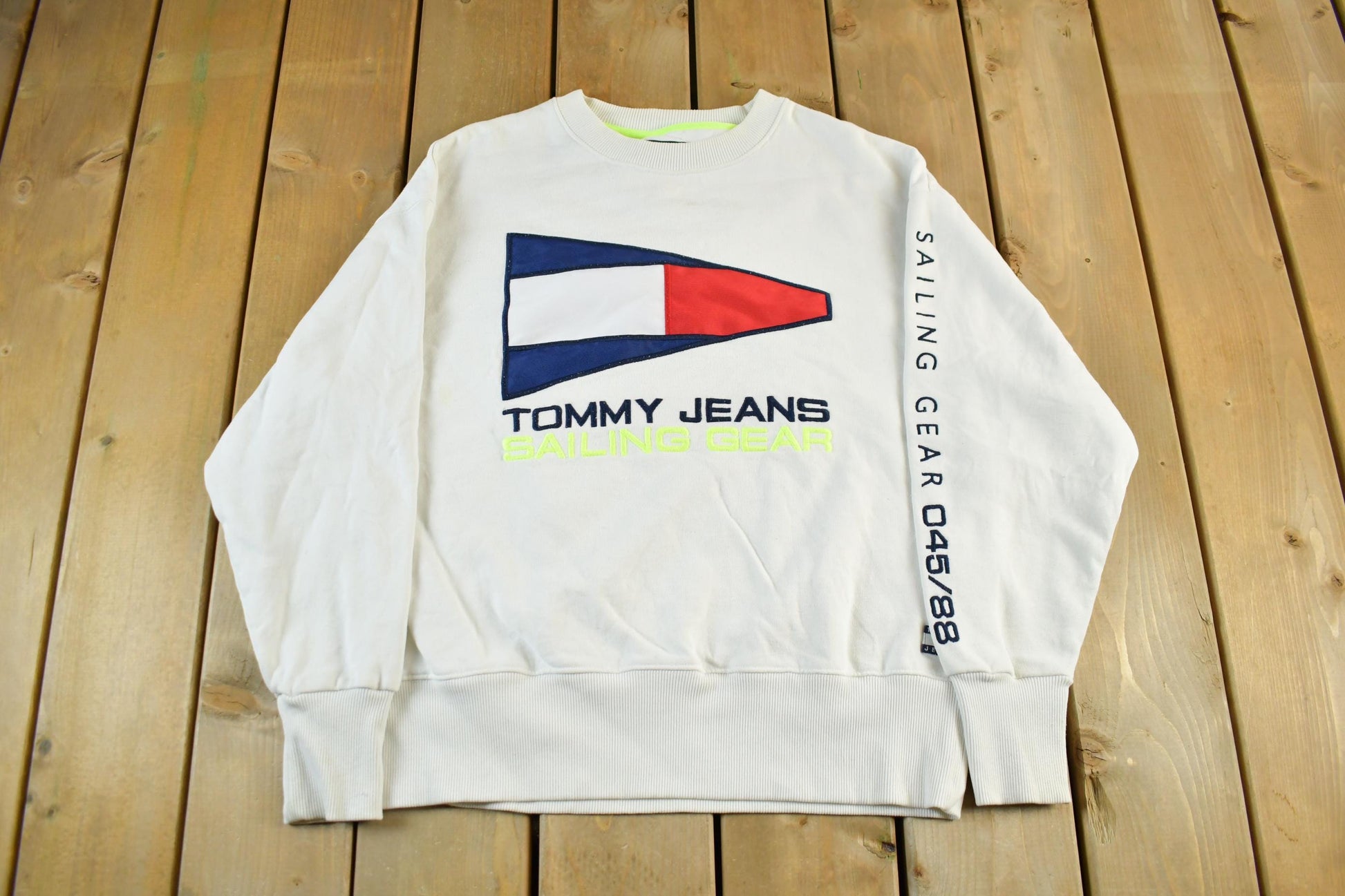 Vintage 1990s Tommy Hilfiger Jeans Sailing Crewneck Sweatshirt Men's Medium