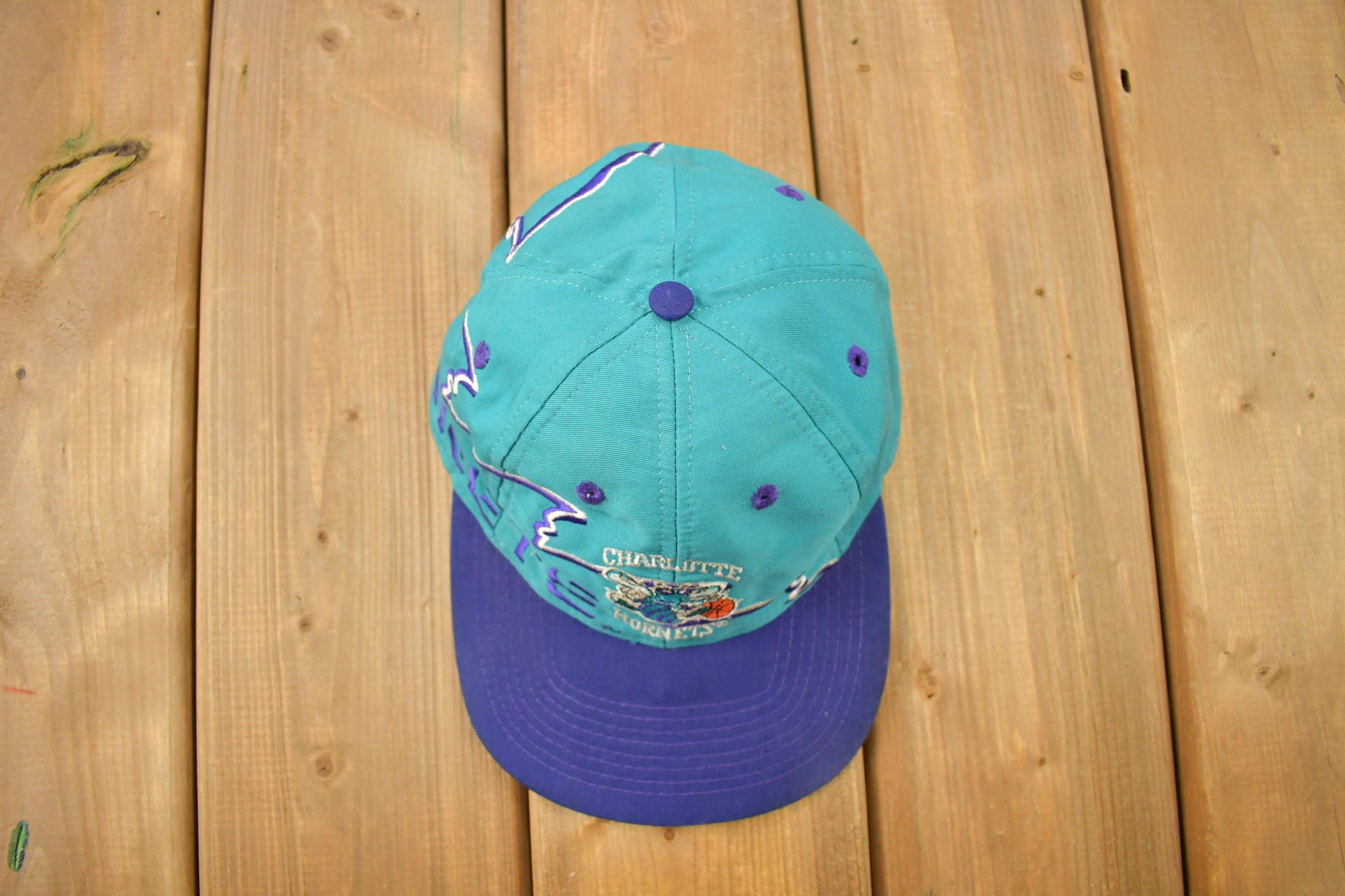 Vintage 1990s Charlotte Hornets NBA Wave Shark Tooth Snap Back Hat