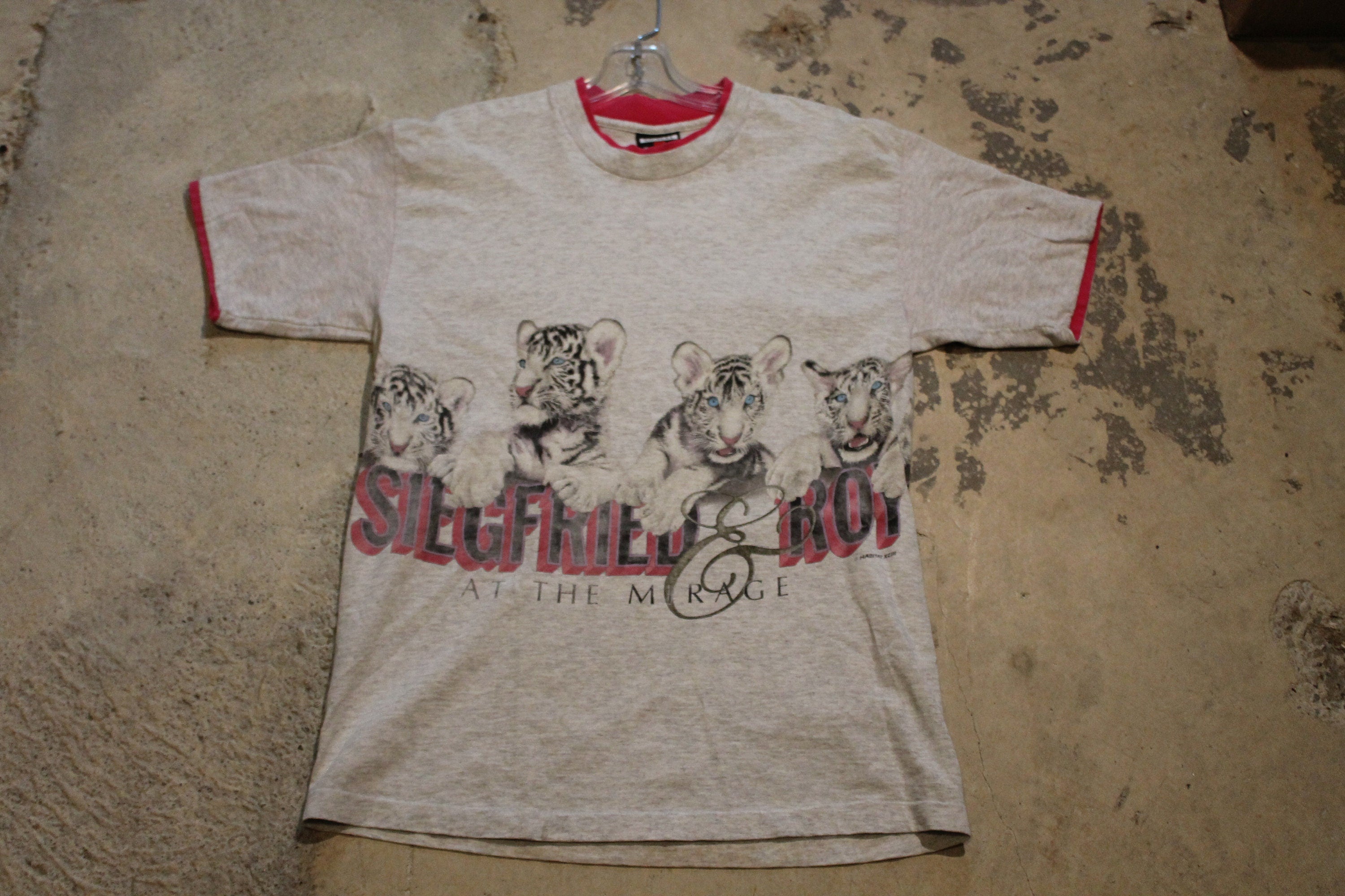 Vintage 1990s Siegfried & Roy At The Mirage Tiger Graphic T Shirt