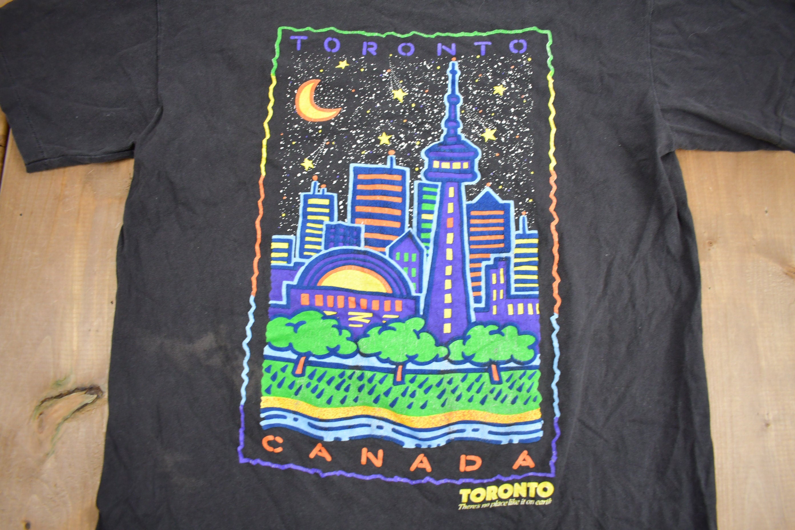 Vintage 1980s Toronto Canada Graphic Souvenir T Shirt