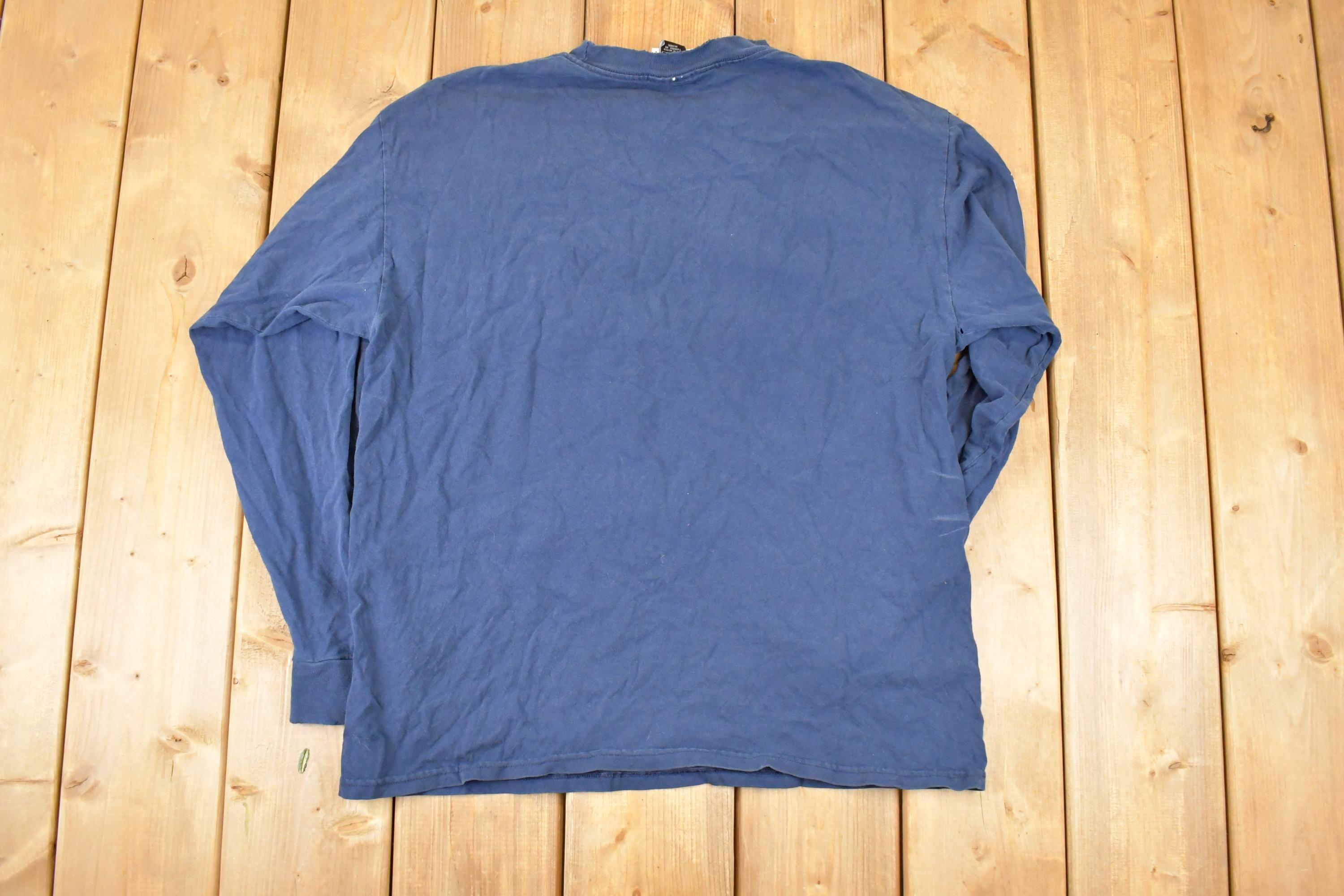 Vintage Y2K Nike Centre Swoosh UNH Hockey Graphic Print Crew Neck Shirt Men's M
