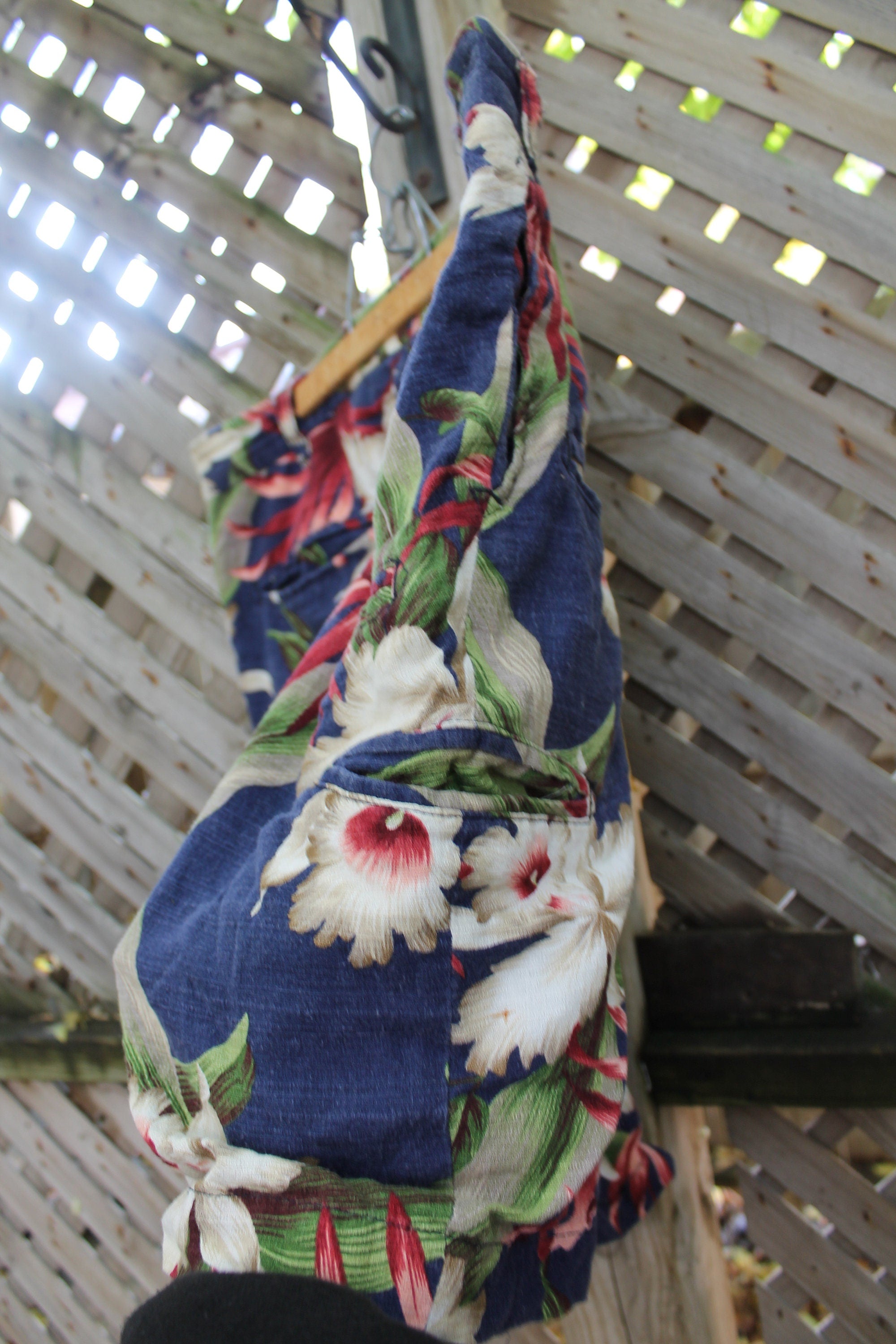 Vintage 1990s Floral Shorts Size 34