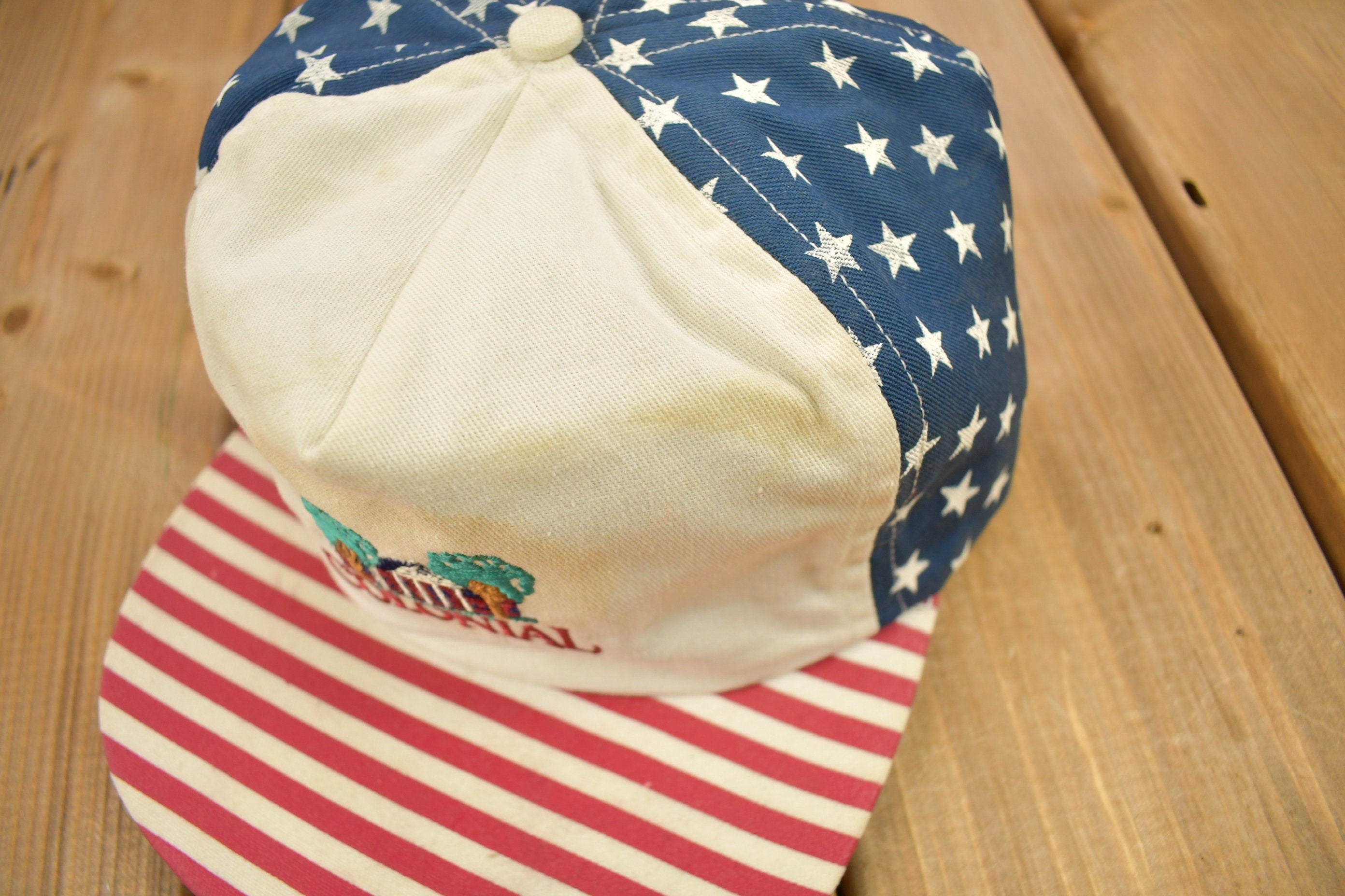 Vintage 1990s Colonial American USA Patriotic Hat