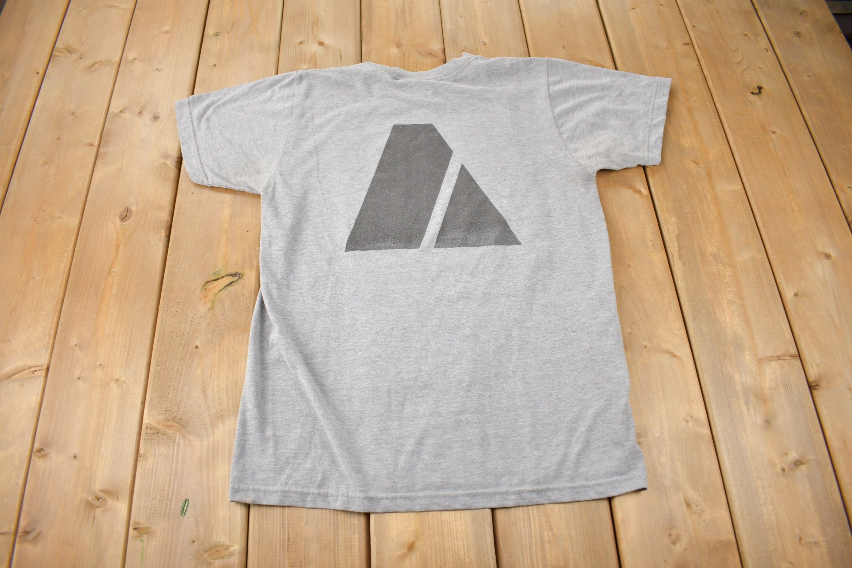 Vintage 1990s Army Graphic T-Shirt