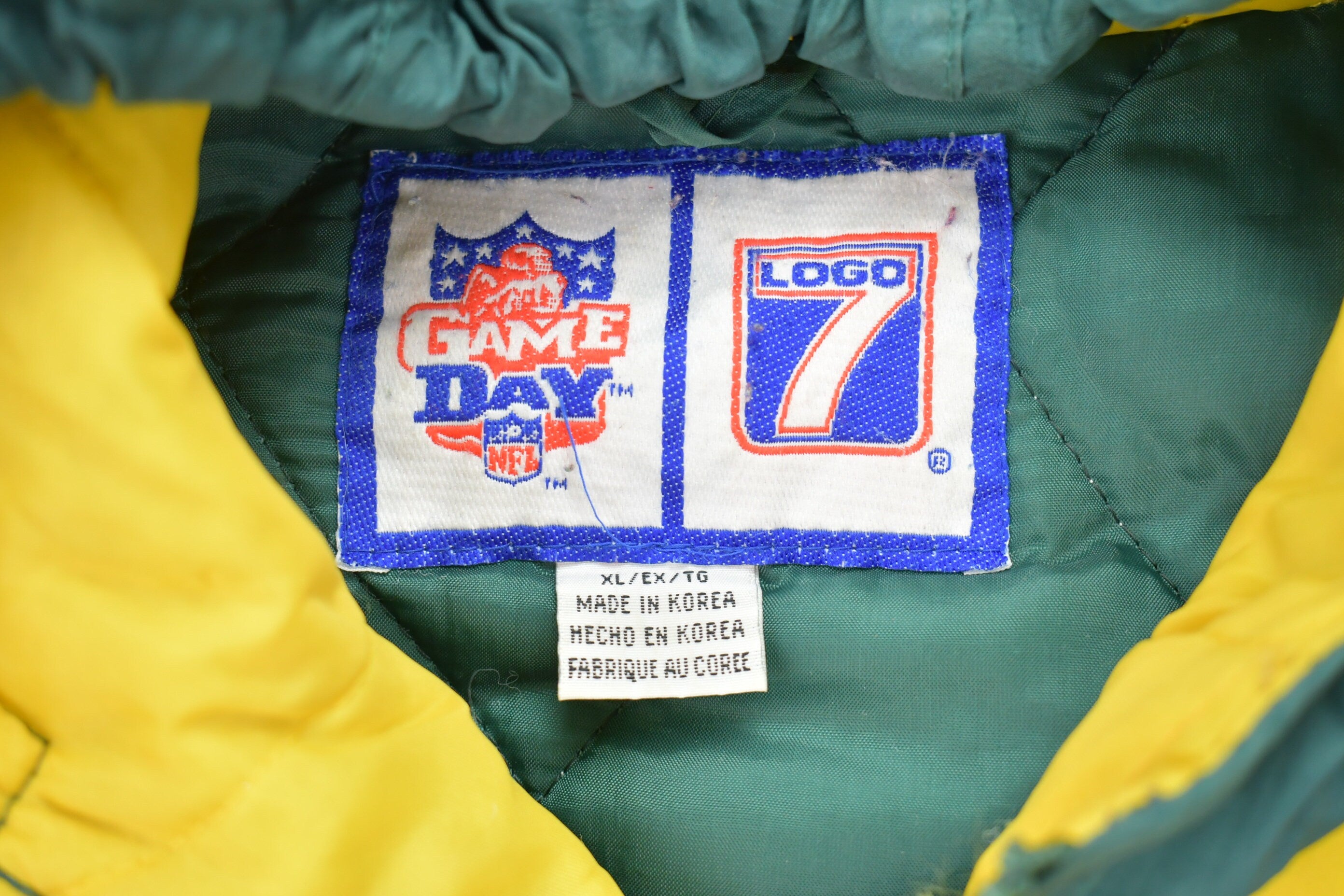 Vintage 1990s Green Bay Packers NFL Logo7 Puffer Jacket