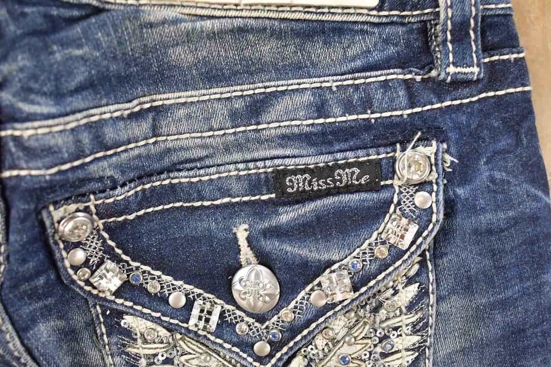 Vintage Deadstock Y2K Miss Me Bedazzled Low Rise Jeans Women's Size 26x31