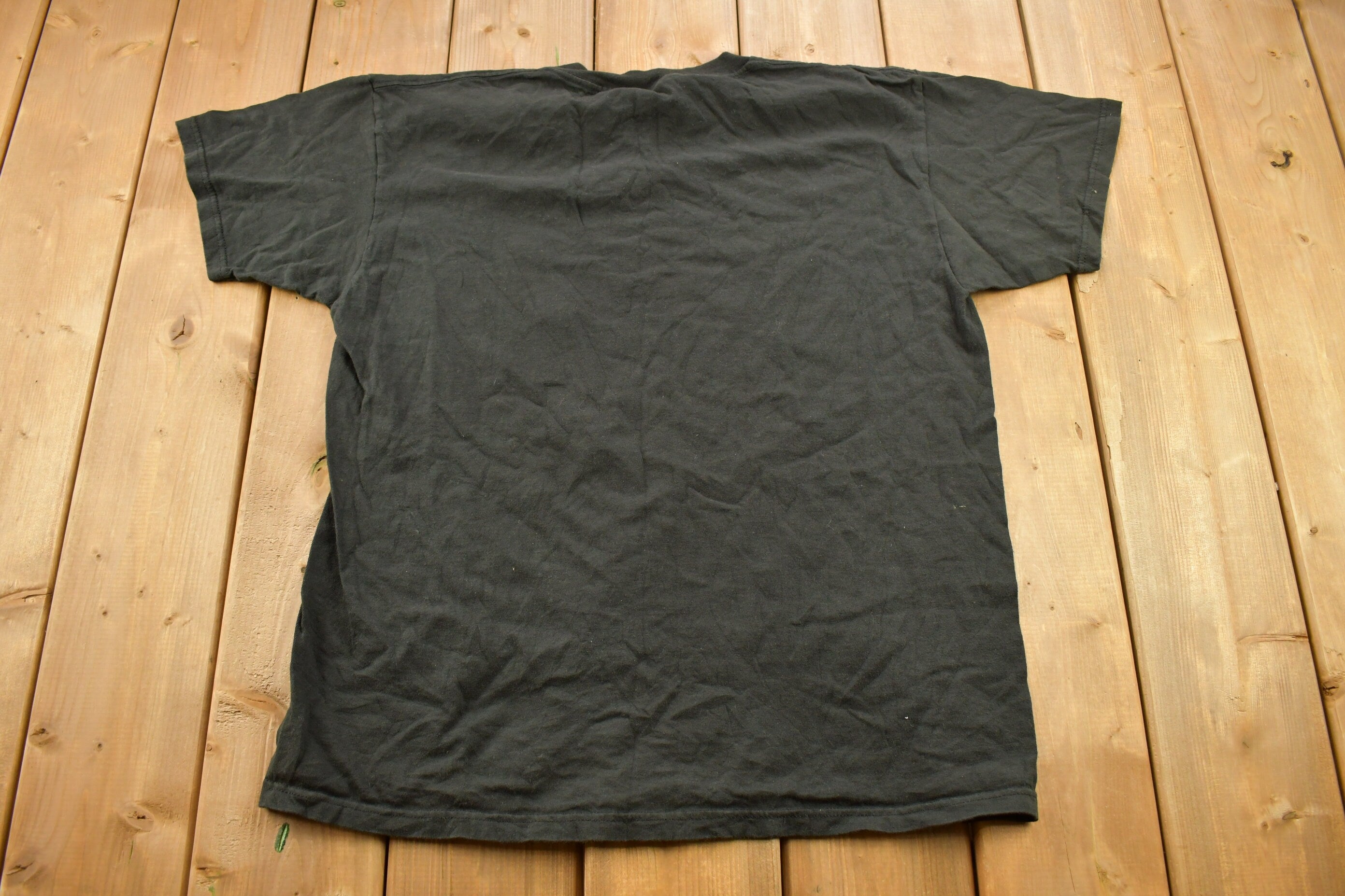 Vintage 1997 Samurai Taz Looney Tunes Cartoon T-Shirt