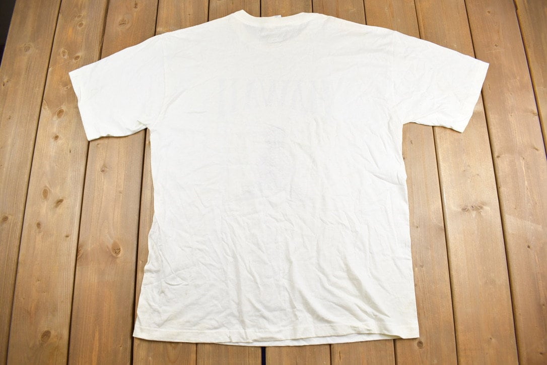 Vintage 1990s Hawaii Graphic T-Shirt