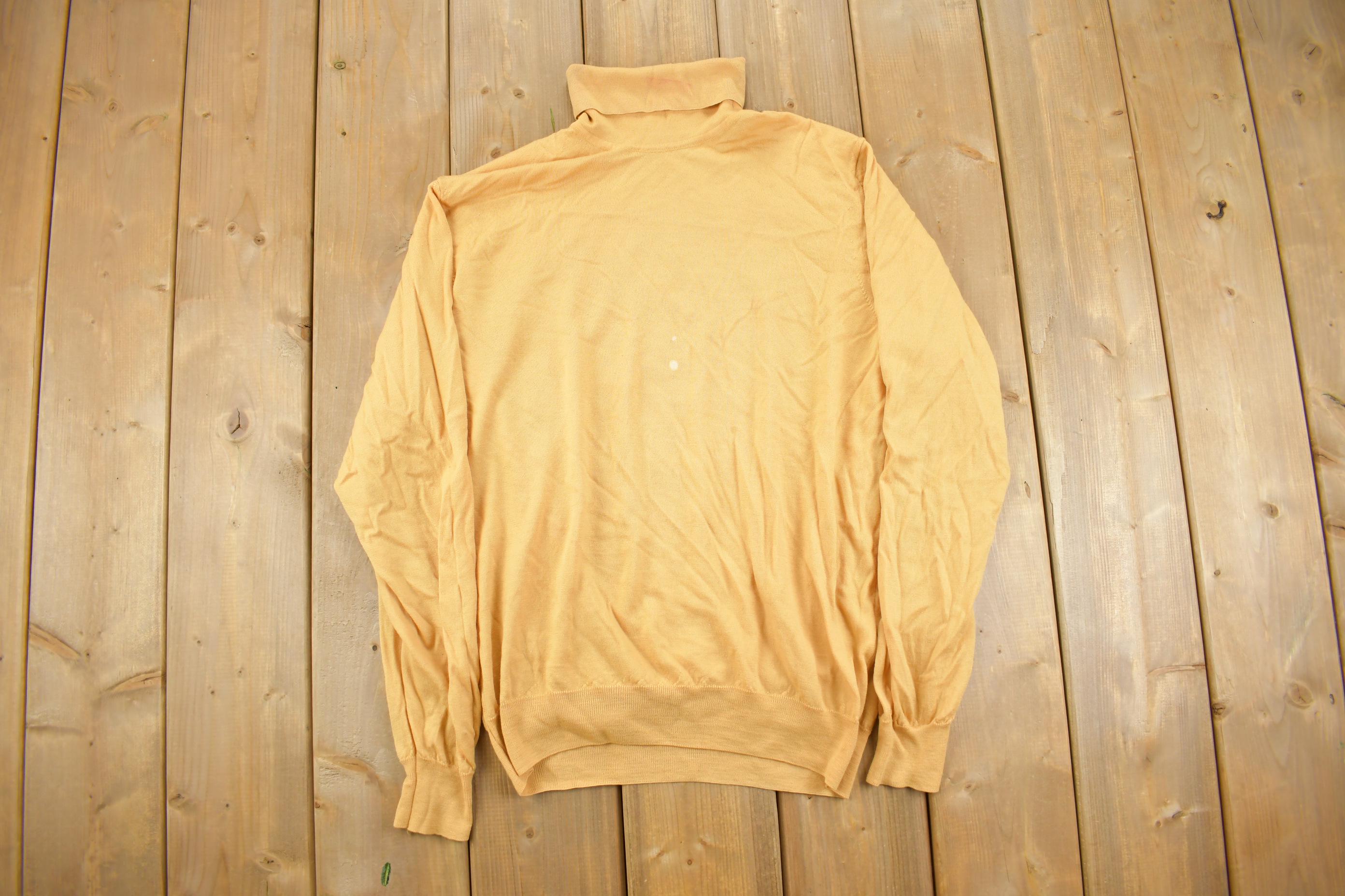 Vintage 1970s Turtle Neck Sweater