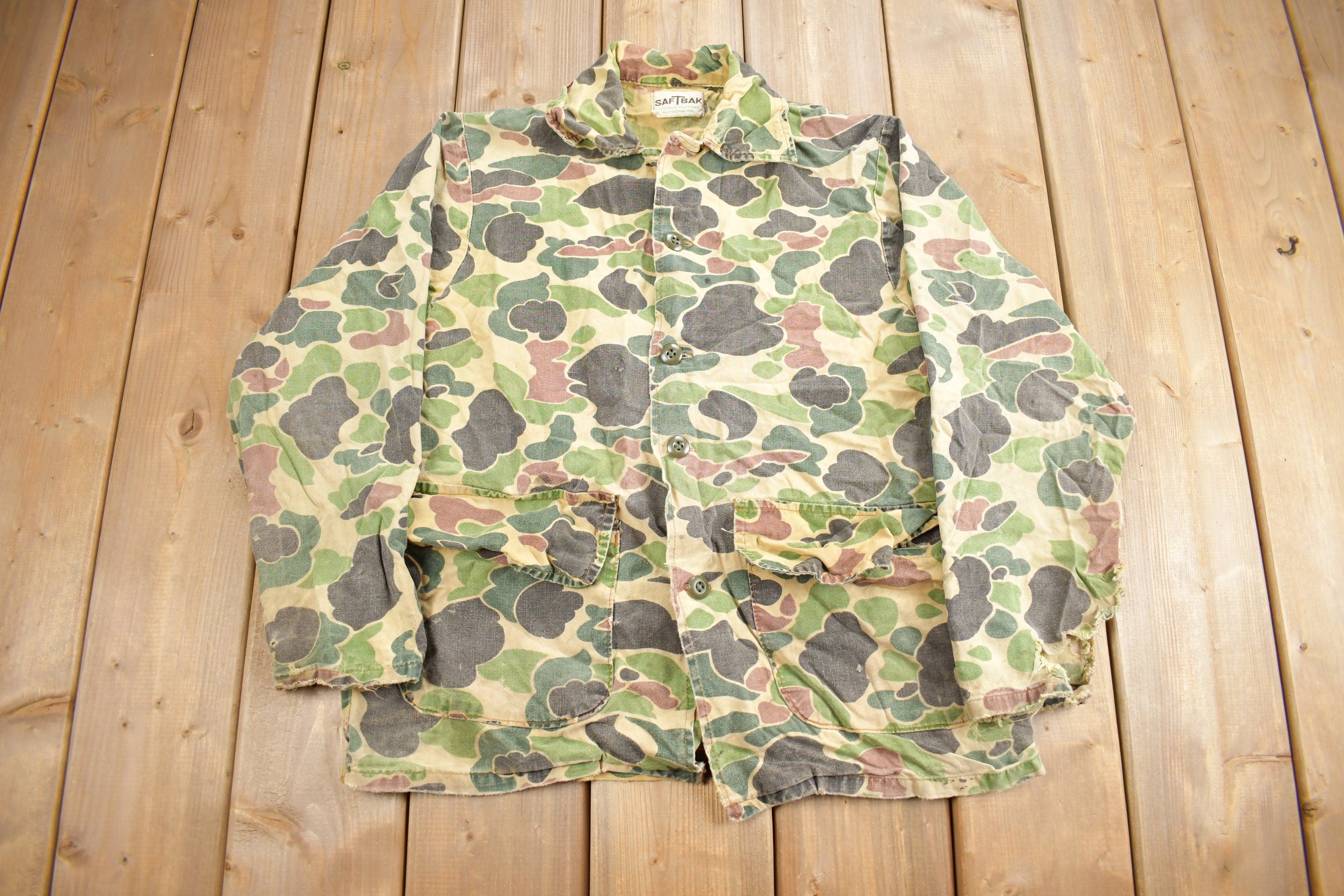 Vintage 1970s Saf T Bak Duck Camo Button Up